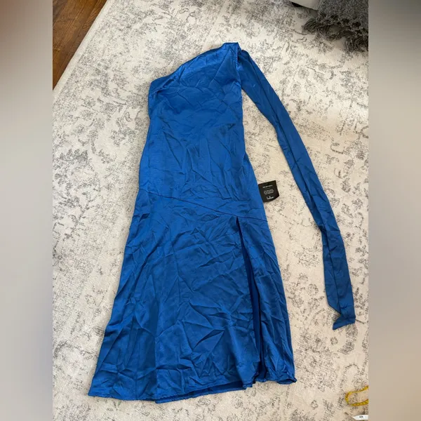 Lulus Reglan Blue Satin One-Shoulder Sash Midi Dress Size Medium NWT Formal Sexy - Image 4