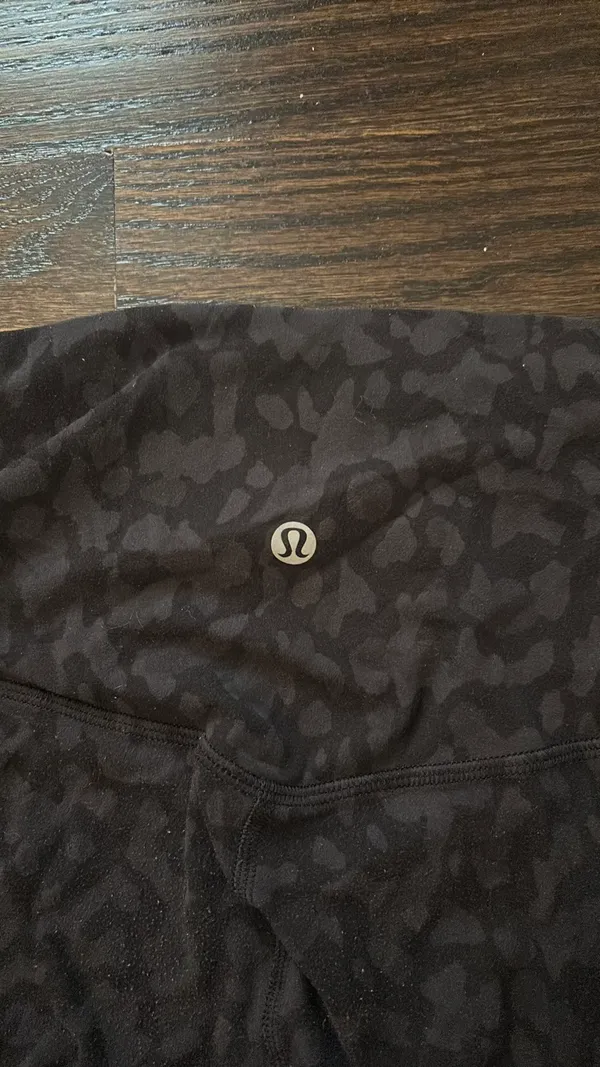 Cheetah Lululemon Leggings Align 28" - Image 4