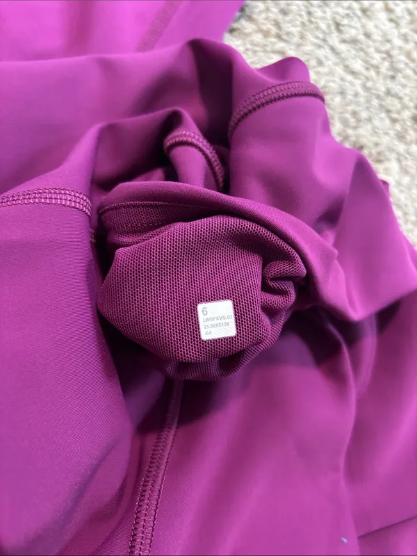Lululemon Wunder Under SmoothCover High-Rise Bootcut Pant 34" size 6 - Image 5