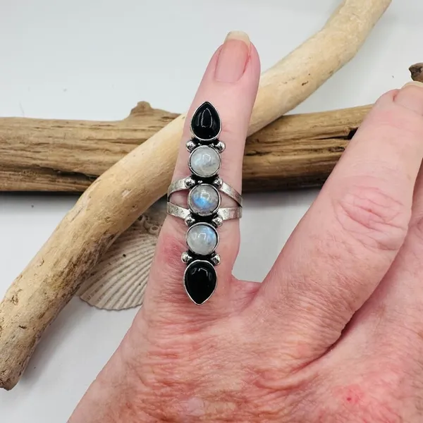 Moonstone & Onyx Sterling Silver Plated Statement Ring Size 6 - Image 5