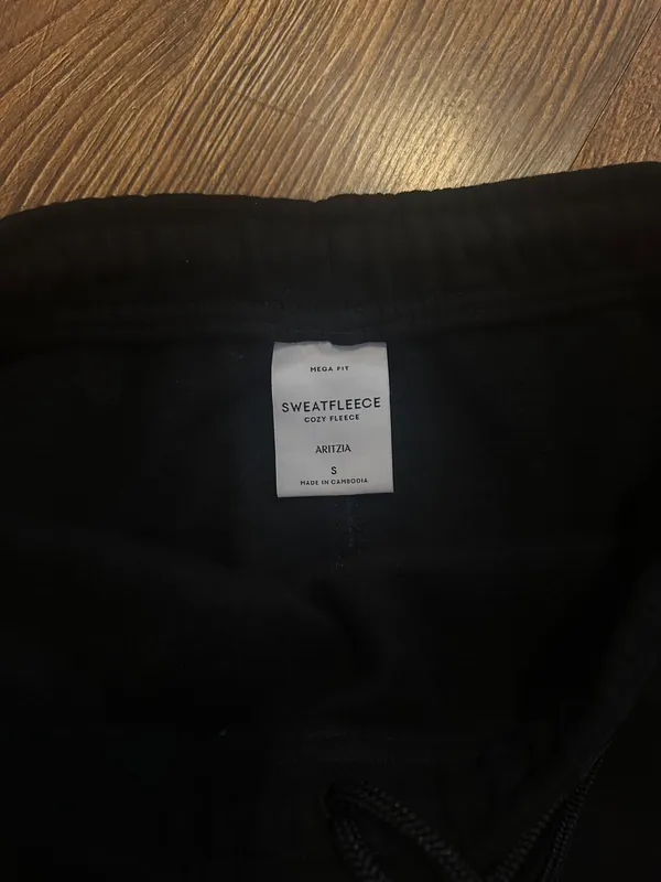 Aritzia cargo skirt - Image 3