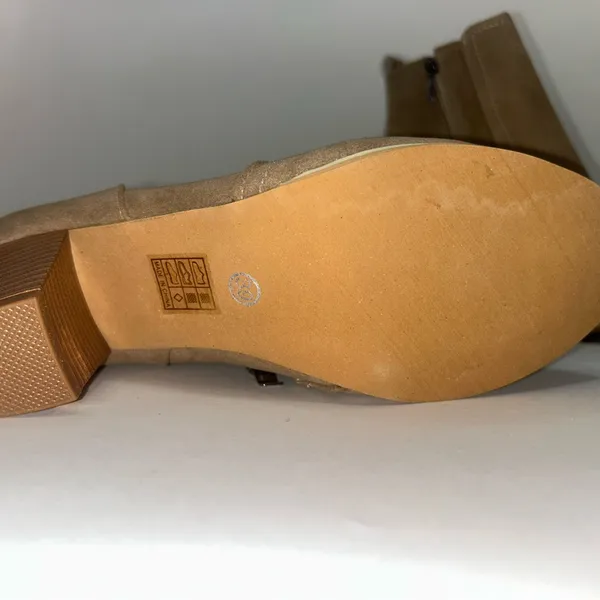 Women's Tan Ankle Boots Size 8 - Image 4
