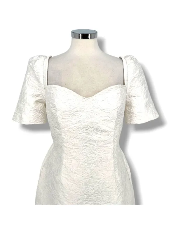 Elliatt Feminise Textured Puff Sleeve Sweeetheart Mini Dress White Size XL - Image 2