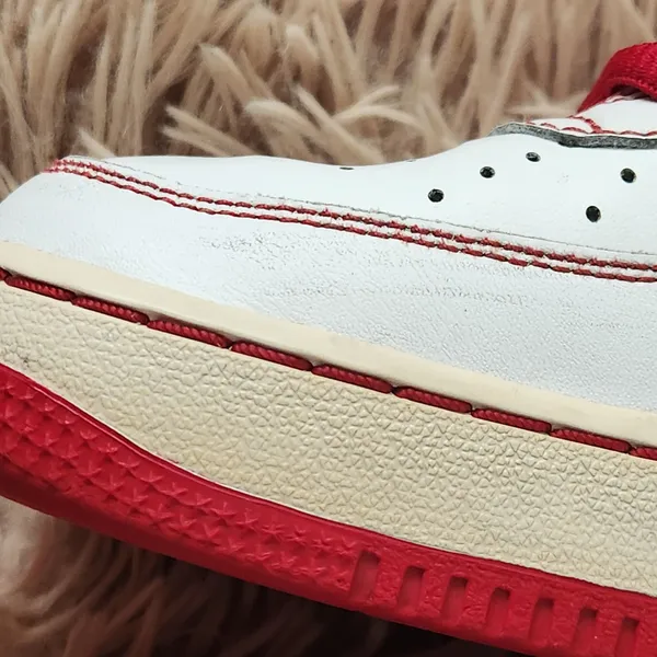 Nike Air White and Red Sneakers Size 6Y - Image 5
