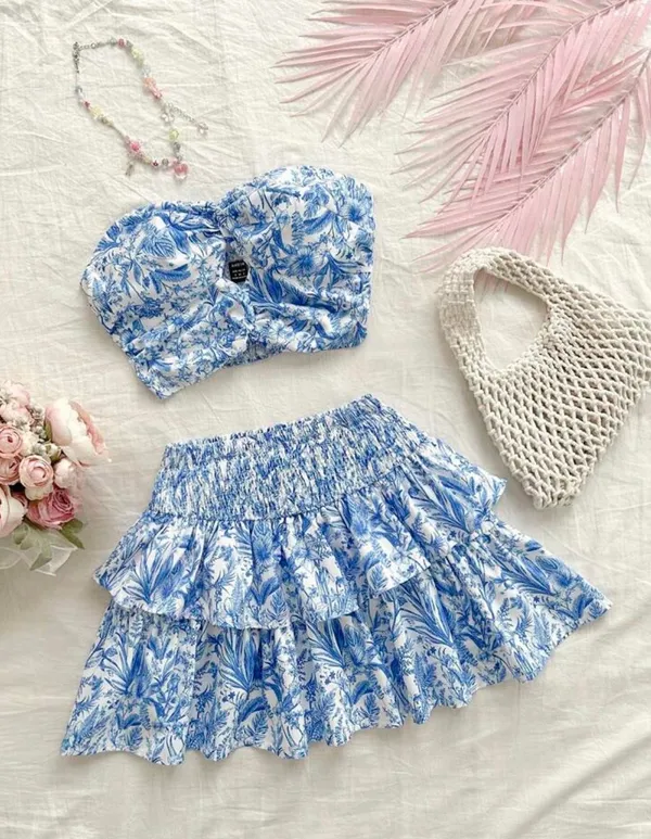 SheIn Vacation Themed Twist Knot Tube Top & Tiered Ruffle Skirt Set - Image 2