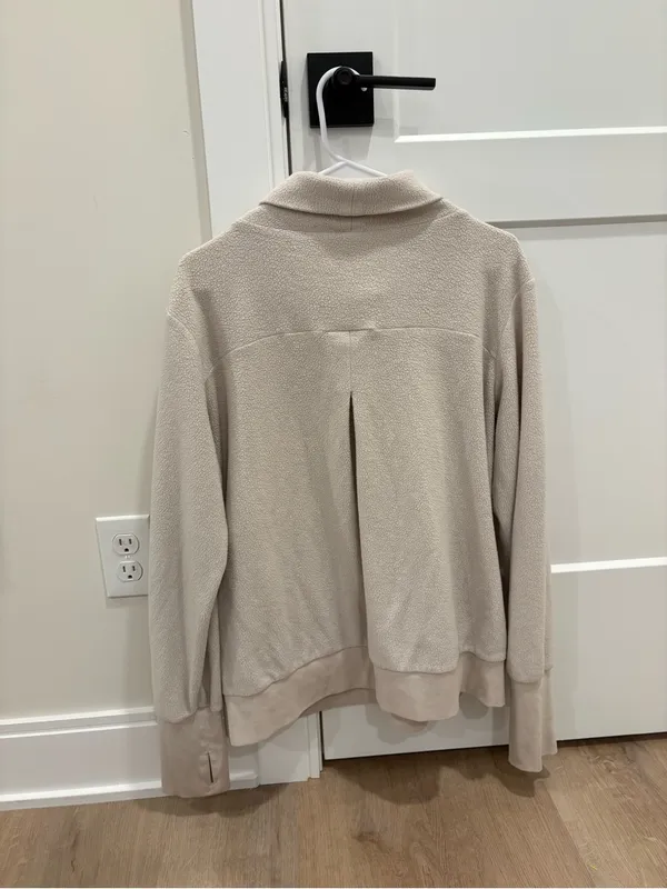 Alo Yoga Haze Funnel Neck Sweatshirt Size Medium - Image 5