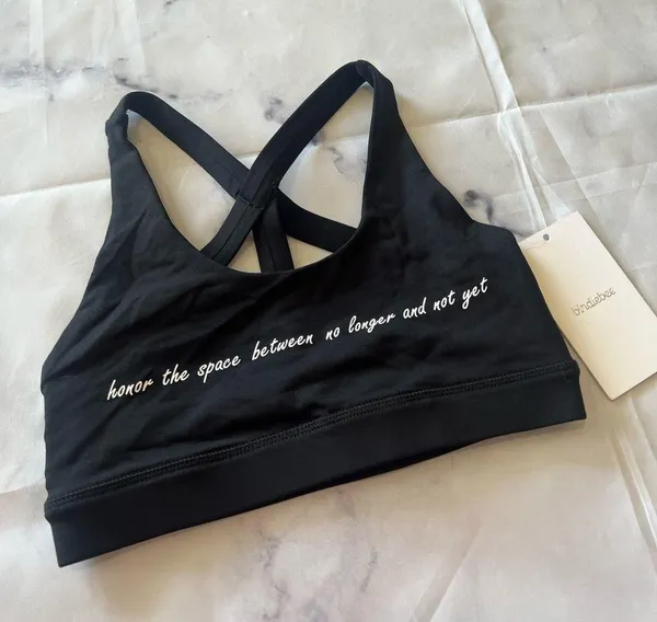 FINAL SALE💐 BEE sport bra 🌸 Size XS - Image 6