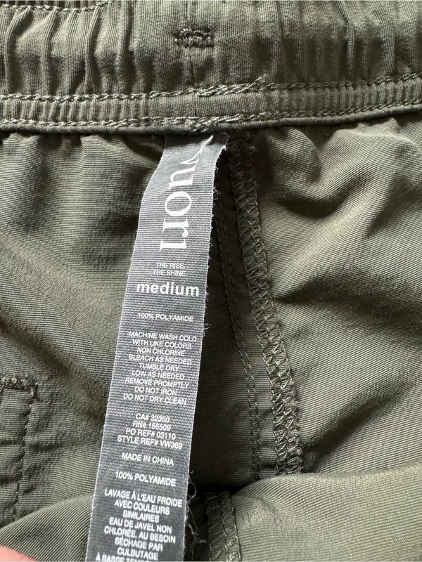 Vuori Sunwashed Olive Green Shorts Medium NWOT - Image 8