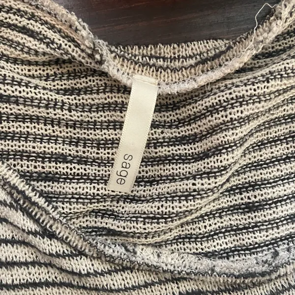 Striped Knitted Fringe Top - Image 5