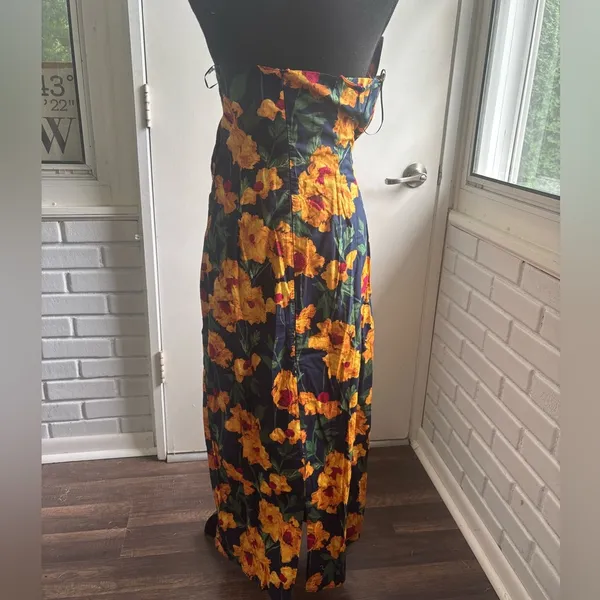 Tuckernuck NEW WITH TAGS Hyacinth House‎ Margot Ruffle Strapless Midi Dress - Image 5