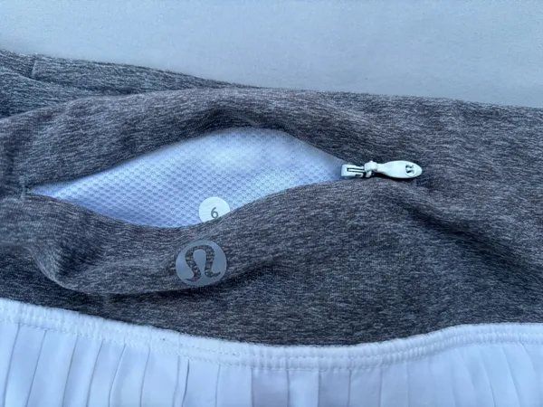 Lululemon Pleat to Street Skirt Size 6 White Mini Tennis Pleated Athleisure - Image 4