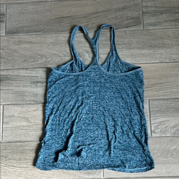 Old Navy Heathered Blue Women's Tank Top - Image 5