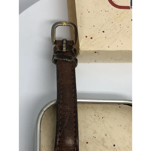 Vintage Retro 1990 Fossil Ladies Watch In Tin and Sleeve Hong Kong *Doesn't Work - Image 10