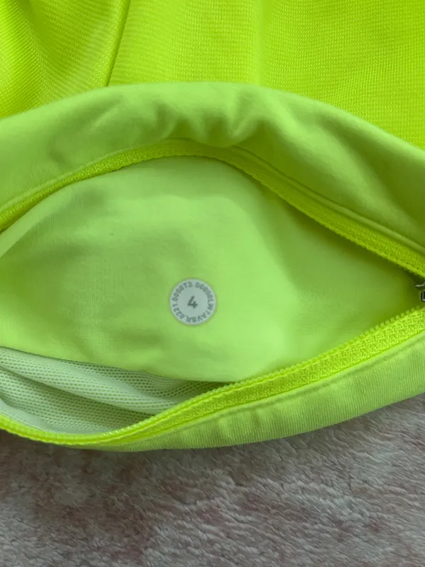 Lululemon Speed Up Shorts 2.5" Low-Rise - Image 3