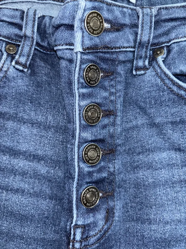 KanCan Button Fly Skinny Jeans Juniors Size 9 Waist Size 28 Dark Wash Stretchy - Image 3