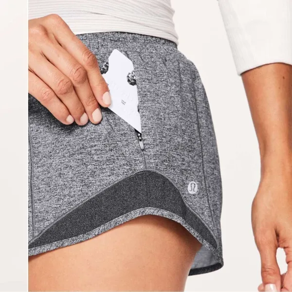 Lululemon Hotty Hot Short II 2.5" Heather Lux Multi Black Heathered Black Size 8 - Image 3