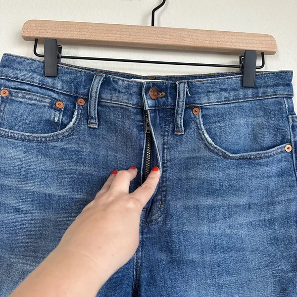 Madewell High Rise Denim Mid Rise Shorts - Image 3