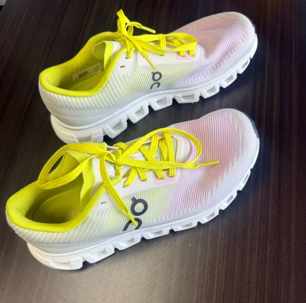 On Women’s Cloud 6 Push Running Shoes - Image 5