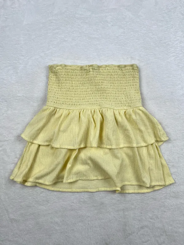 Madden Girl Strapless Ruffle Top Women’s XL Butter Yellow Smocked Tiered - Image 2