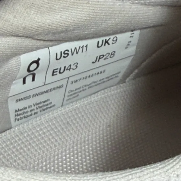 On Running Cloudswift 4 Road Running Shoe in White Size 11 - Image 7