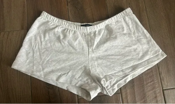 Brandy Melville Grey Shorts - Image 2