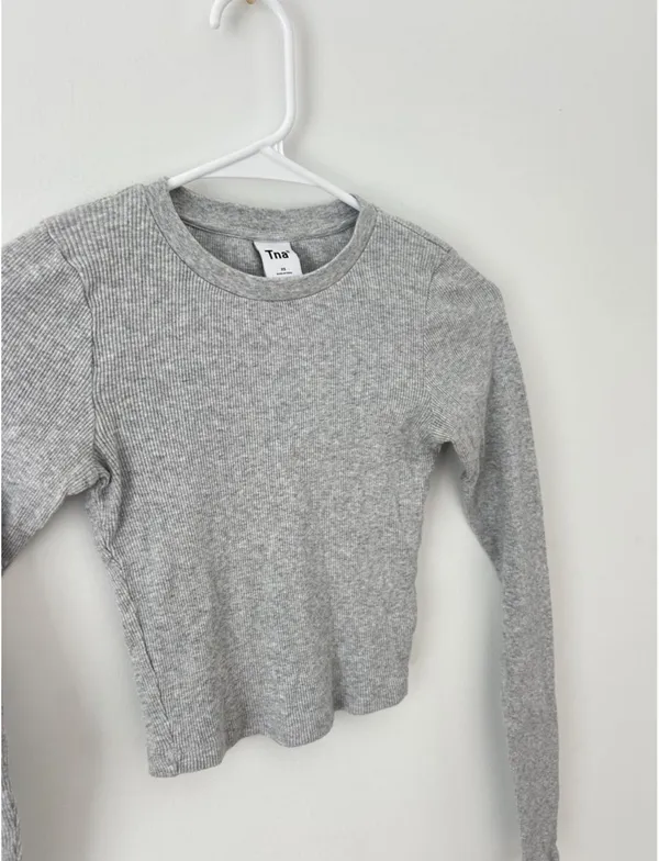 TNA Aritzia Long Sleeve - Image 3