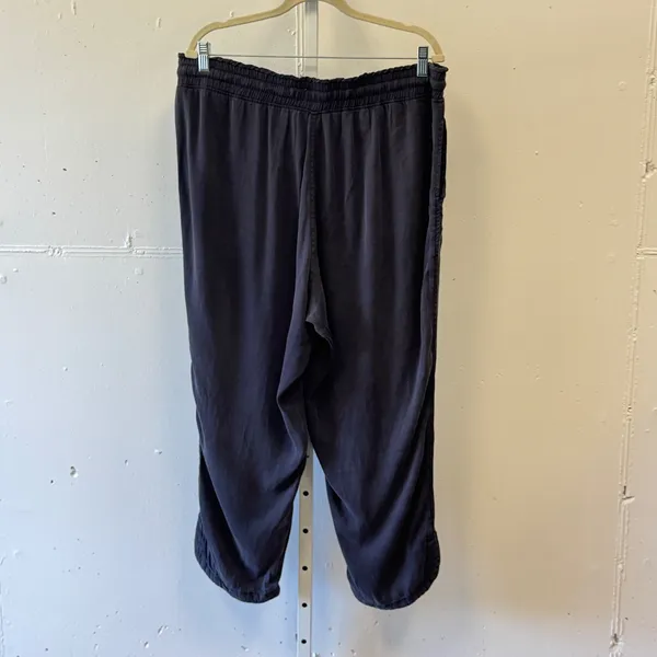 Sonoma Goods For Life Women's XL Gray Lyocell Linen Blend‎ Jogger Pants Cropped - Image 2