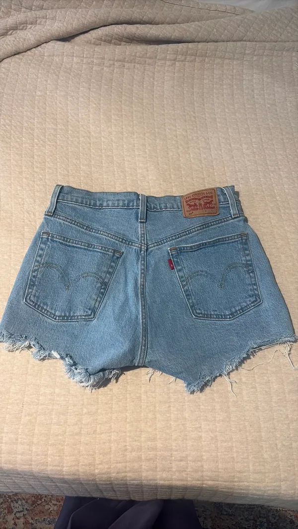 Levi’s 501 Shorts - Image 3