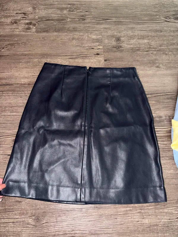 Loft Leather Skirt Faux Navy - Image 4