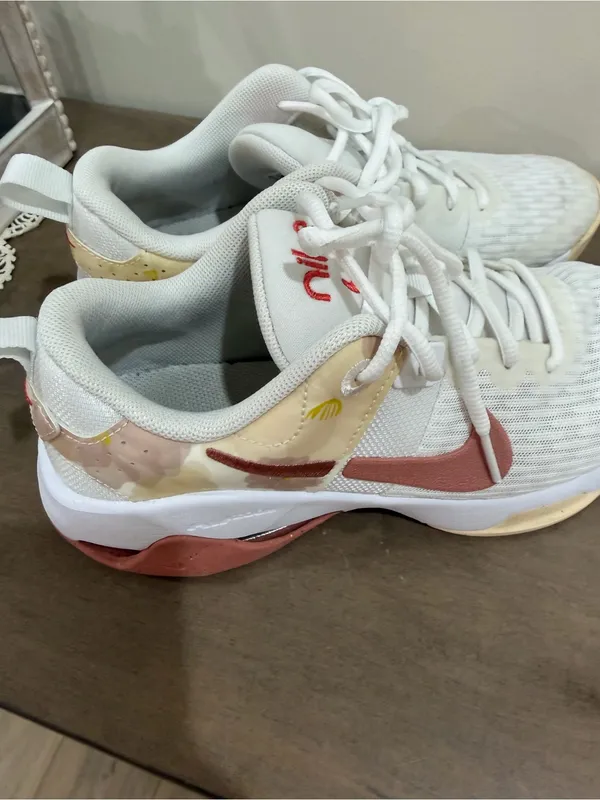 Nike White Sneakers with Coral Swoosh - Image 3