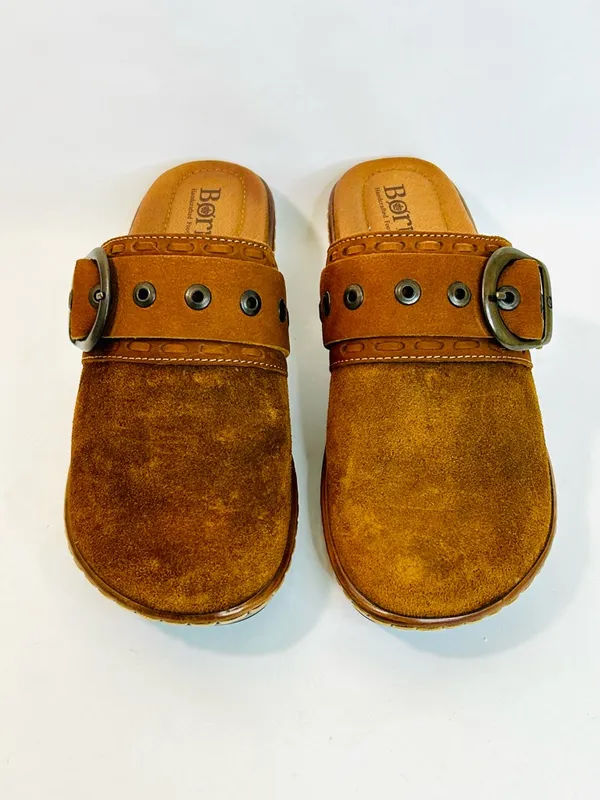 Born Women's Banyan Slip On Leather Clogs size 6 Brown Distressed Suede Leather - Image 6