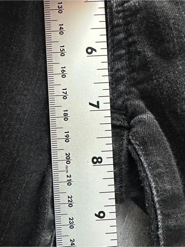 GUESS Starlet Straight Jeans Women’s 27 Black Stretch Denim Mid Rise - Image 10