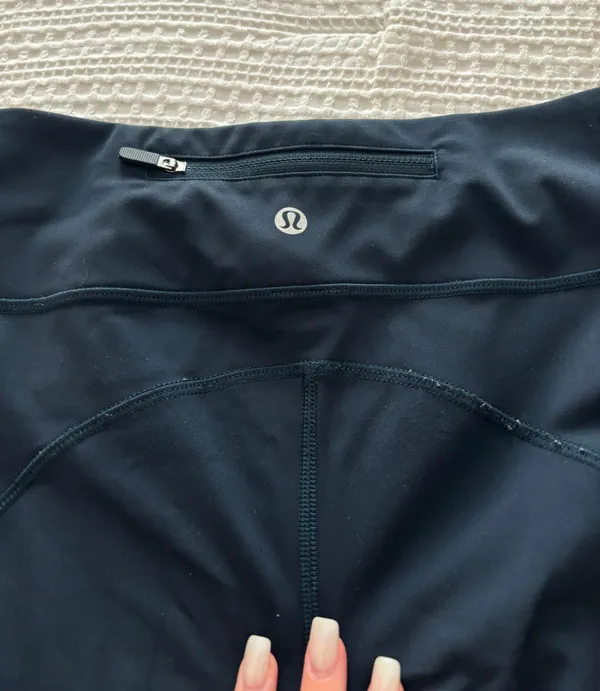 Lululemon Navy Leggings - Image 3
