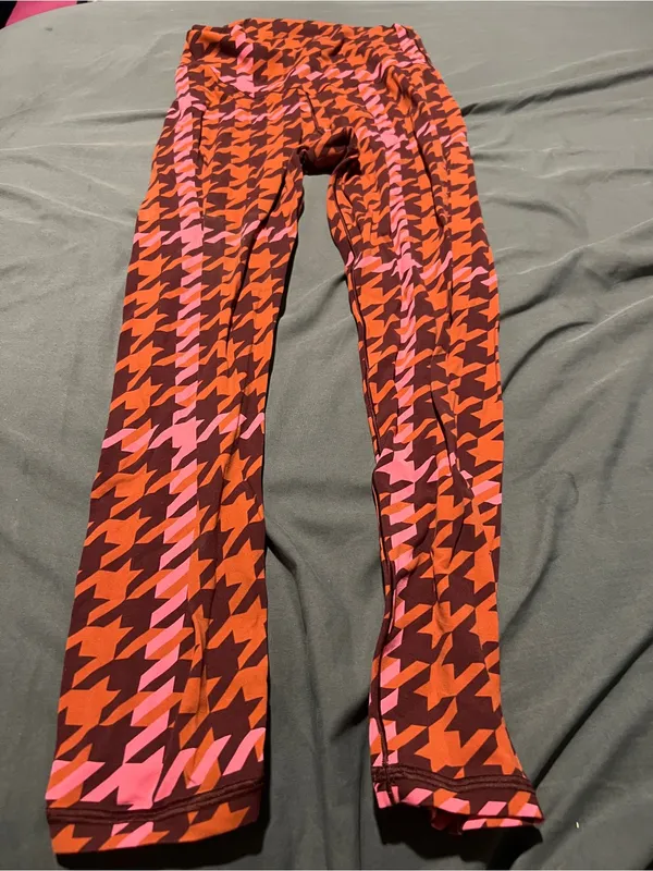 Aerie Houndstooth Print Leggings in Rust & Pink - Image 4