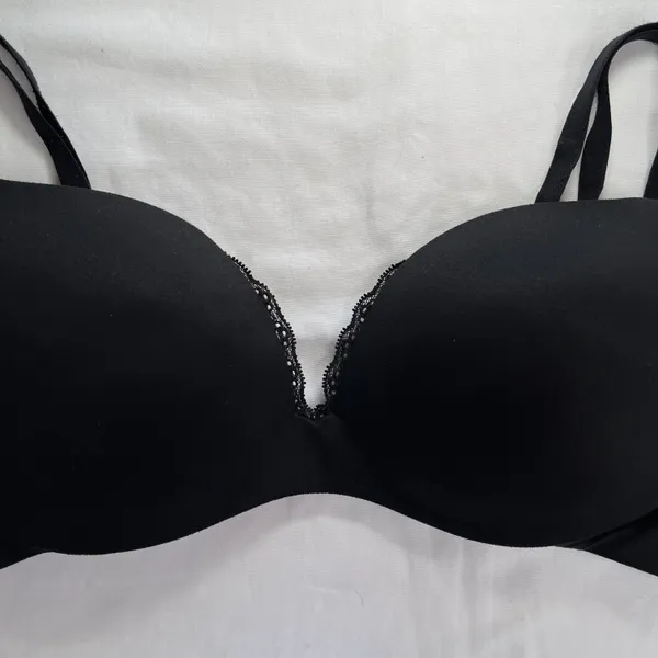 Victorias Secret Plunge Padded Bra Black Lace Trim Size 36B - Image 4