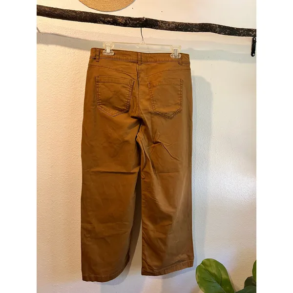 Old Navy Camel Tan Extra High Rise Cropped Wide Leg Comfy Pants Size 8 - Image 4