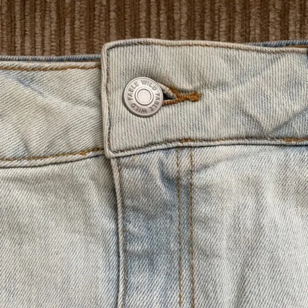WILD FABLE Light Wash Denim Mini Skirt Size 12 - Image 8