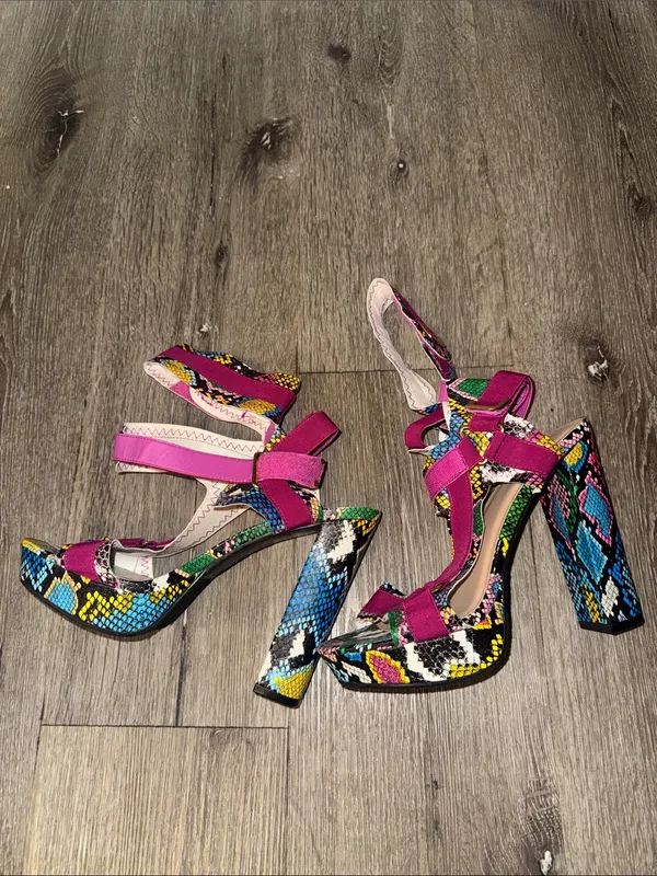 Women's Fuchsia Multicolor Snake-Print Platform Sandals 9 W - Image 5