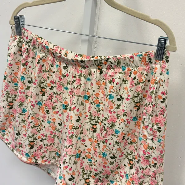 State of Day Intimates Floral Pajama Set Large Tencel Modal Short Sleeve Shorts - Image 9
