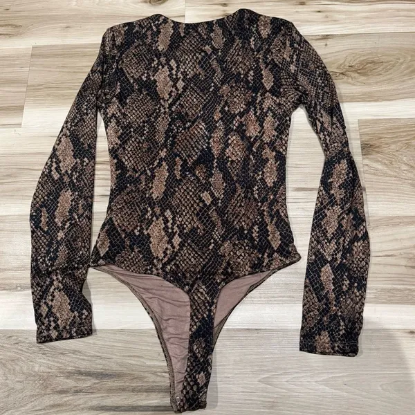 Yummy Clothing Co. Brown Black Snakeskin Bodysuit Women's Medium - Image 4