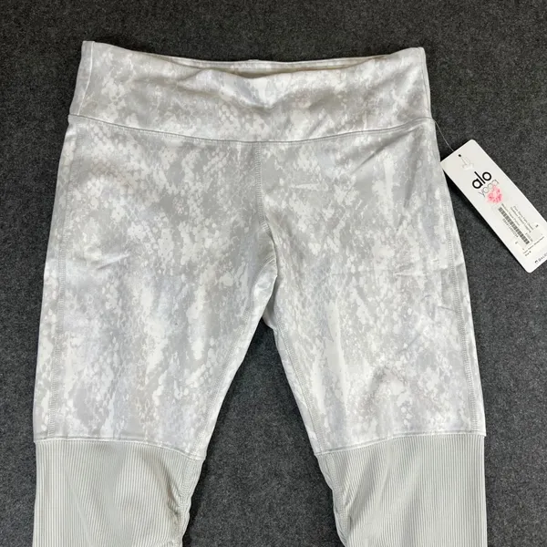 Alo‎ Yoga Goddess Ribbed Legging Vapor Python Glossy Grey White Snakeskin Medium - Image 2