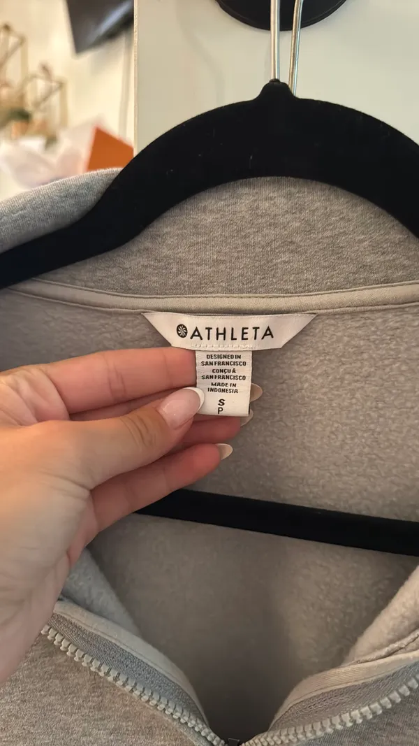 Athleta cropped gray quarter zip  - Image 6