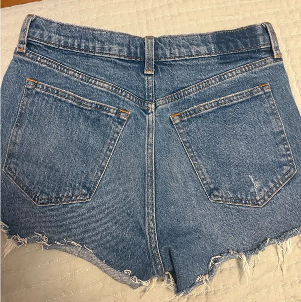 Abercrombie High Rise Mom Shorts 27 - Image 3