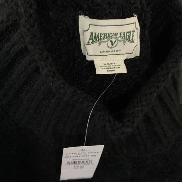 American Eagle Boucle Mock Neck Sweater Size Medium - Image 7
