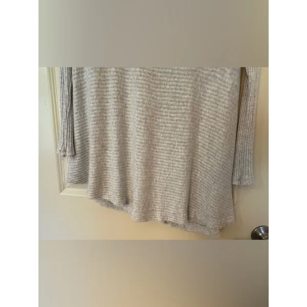 We The Free Grey Mock Neck Sweater Womens Small - Image 4