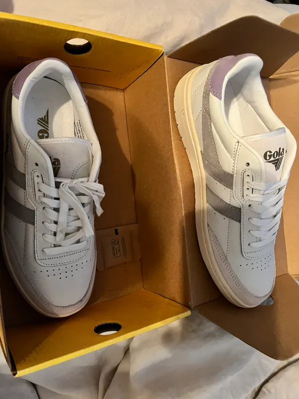 Gola sneakers Size 7 - Image 4