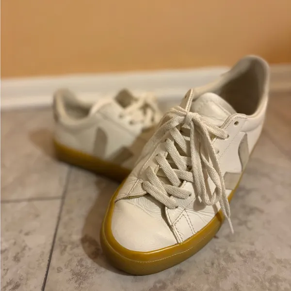 Veja Campo Sneakers in White/Natural - Image 3