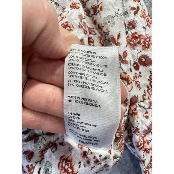 Anthropologie Gauzy Cream Floral‎ Button Front Cropped Blouse Rust Long Sleeve - Image 8