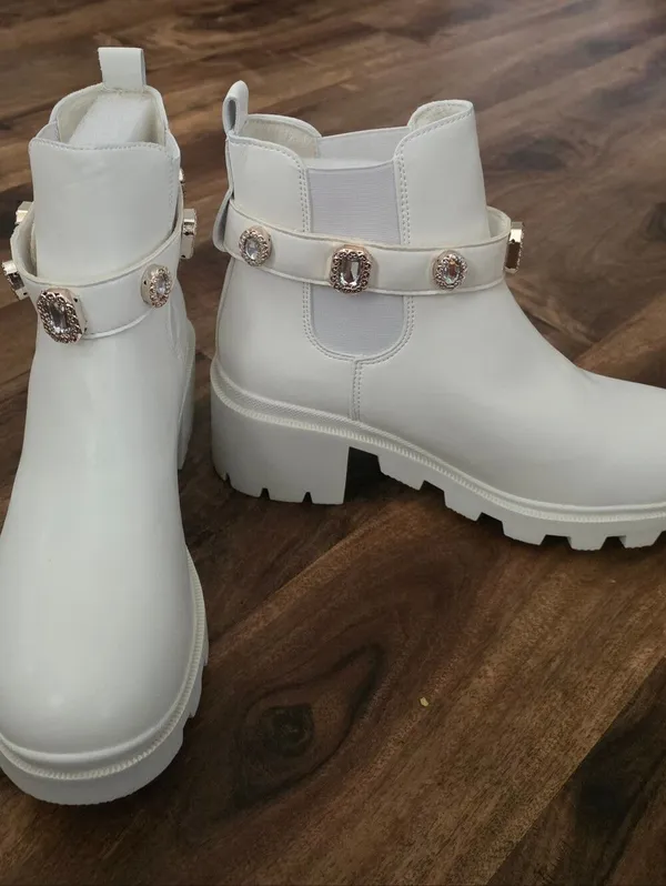Unbranded White Boots Gold And Sparkle Detail 38.5 8 - Image 4