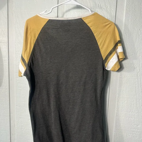 NFL Women’s Short Sleeve New Orleans Saints Tshirt Size Size Large EUC - Image 5